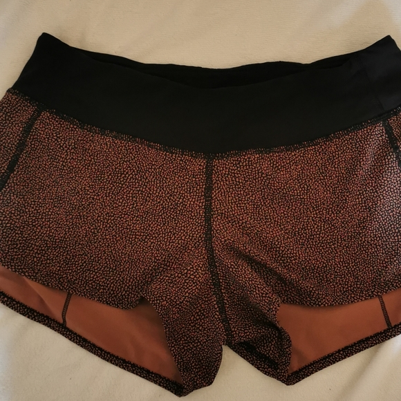 Lululemon shorts - Picture 1 of 4
